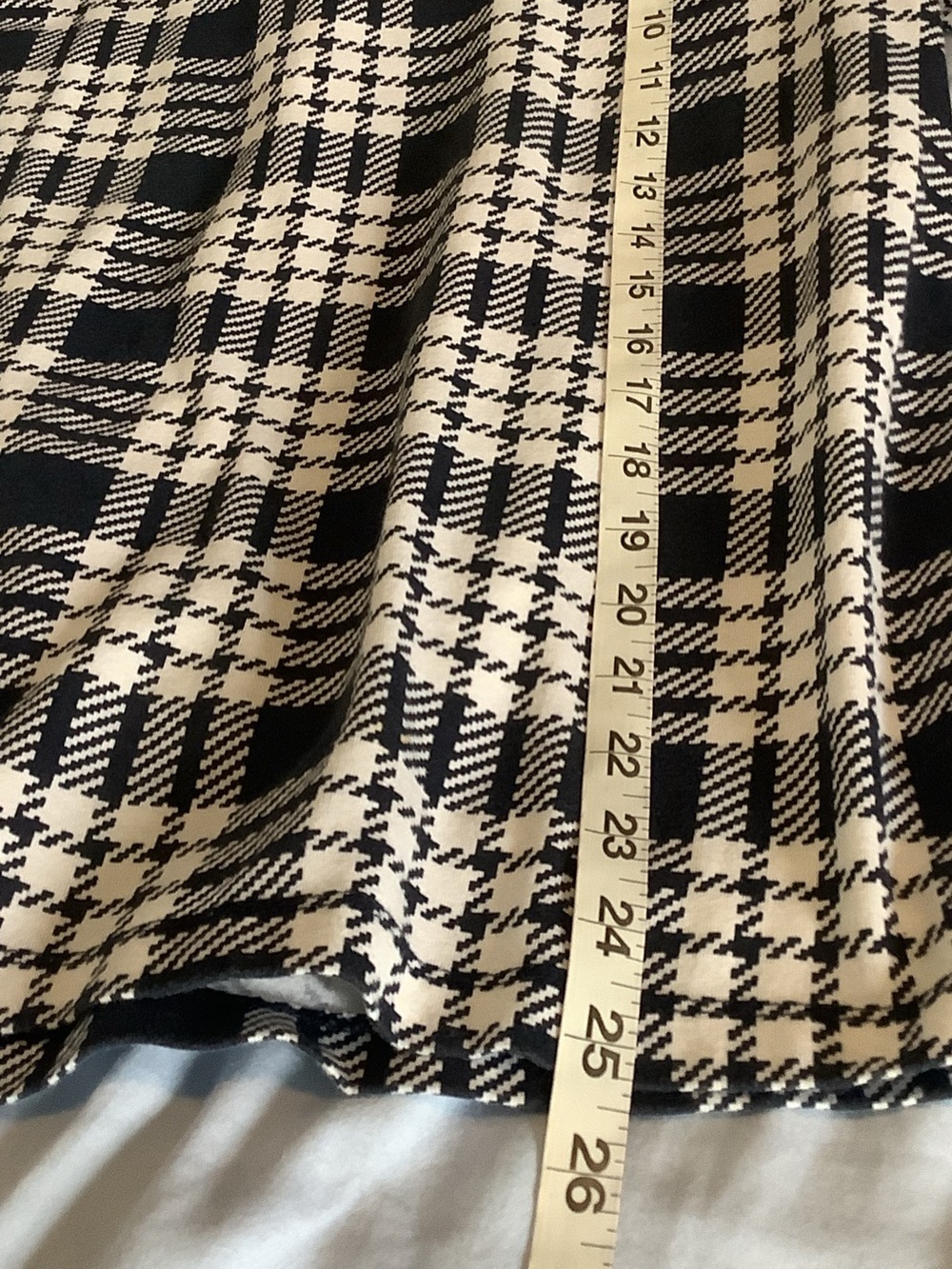 Tommy Hilfiger Navy & White Plaid Long-Sleeve Scoop Neck Top - Picture 4 of 5
